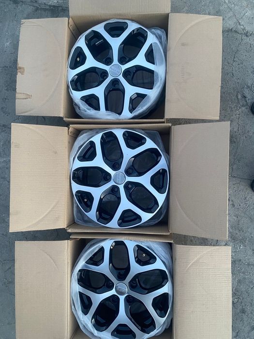 Продам Новые диски р16