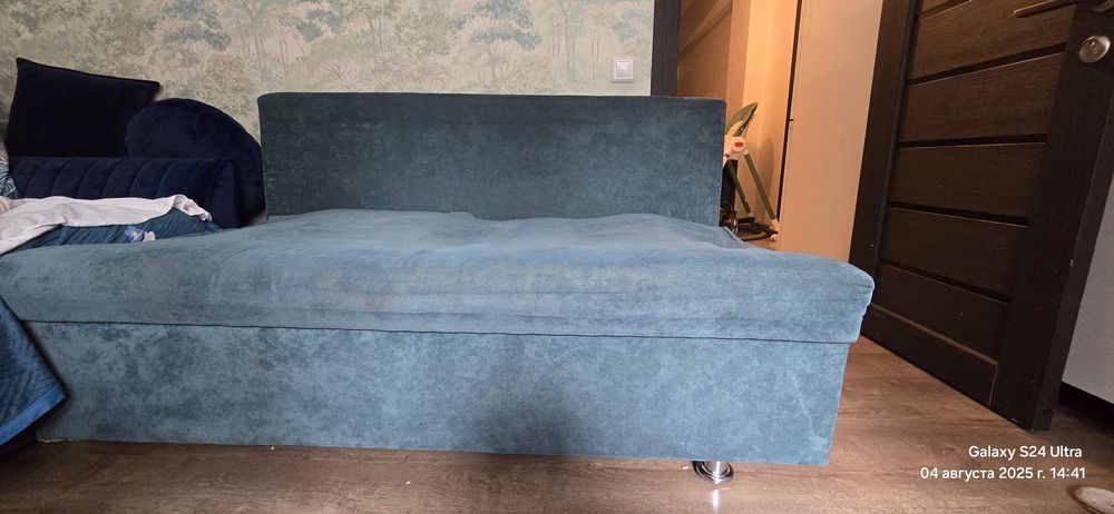 Отдам даром диван