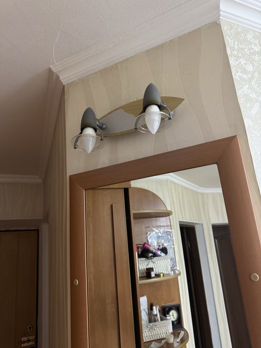 Светильник настенные