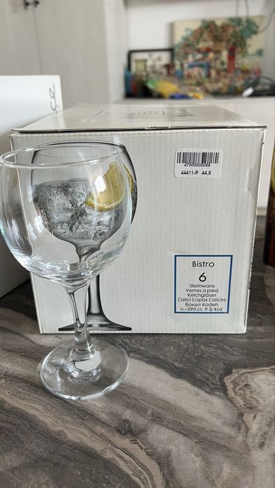 Продам новые фужеры для вина и шампанского , бокалы для напитков