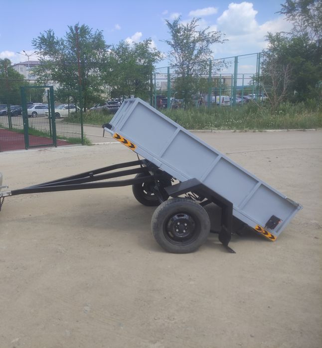 Продам прицеп самосвал