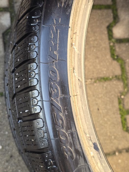 305 30 21 Pirelli