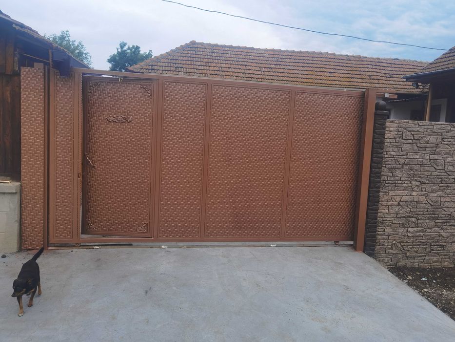 Фургони, навеси, павилиони, метални конструкции,