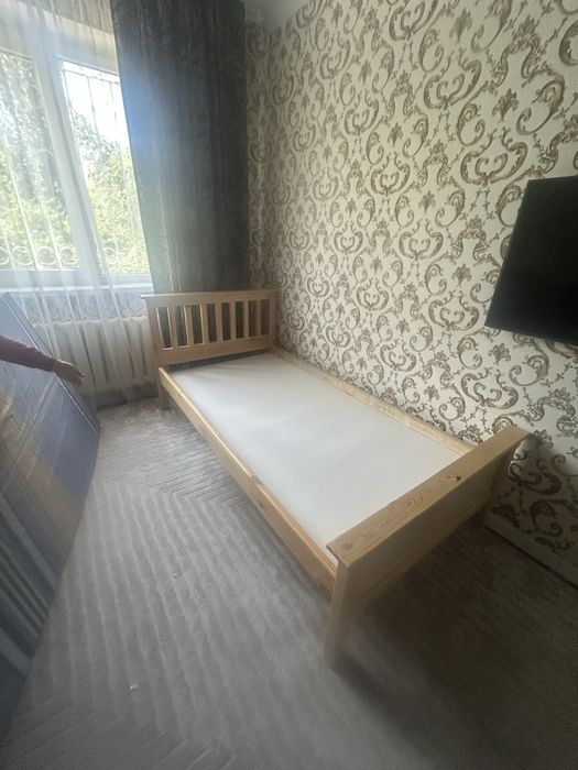 Продам кровать деревяные