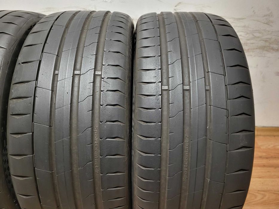 245/45/19 Continental 22 г. / летни гуми