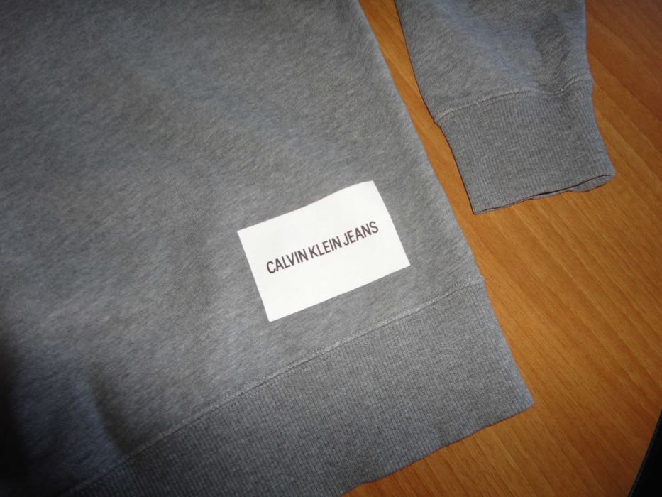 Calvin Klein/S/оригинален суитшърт