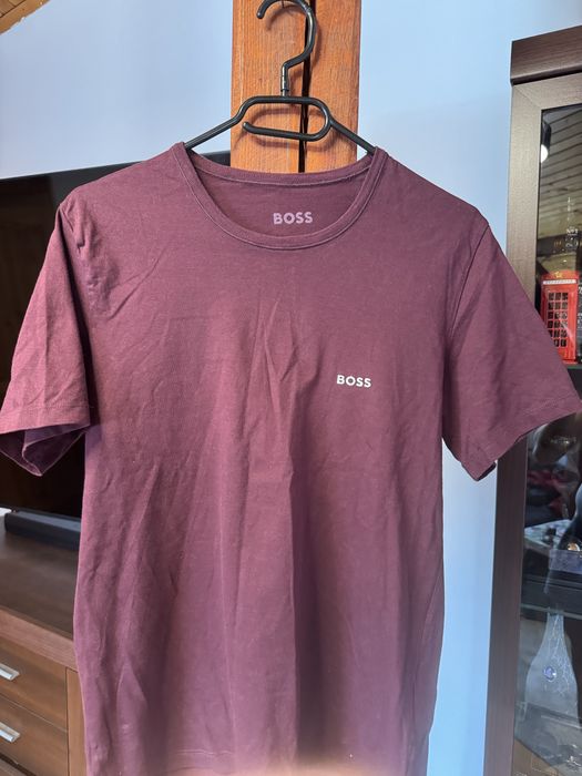 Две памучни тенски на Boss M