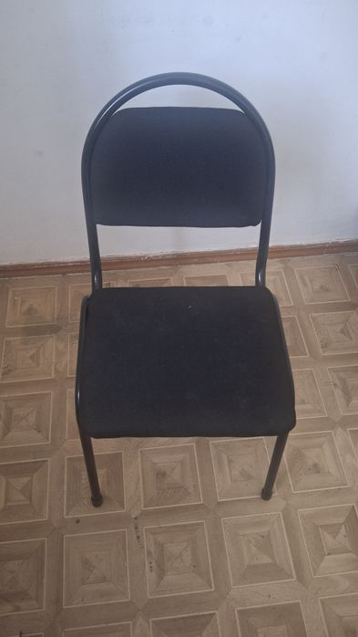 Стулья.   офисные