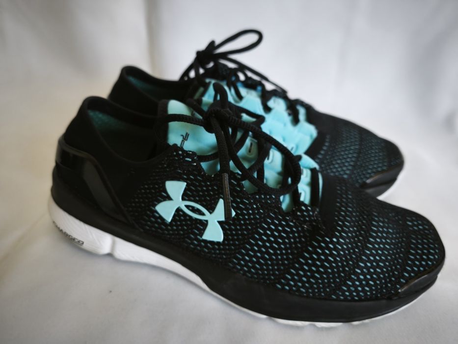 Under Armour оригинални маратонки за бягане, номер 40