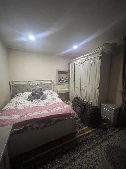 Nurafshon shahar, Birlik mahallada  8 sotix 7 xonali uchaska sotiladi