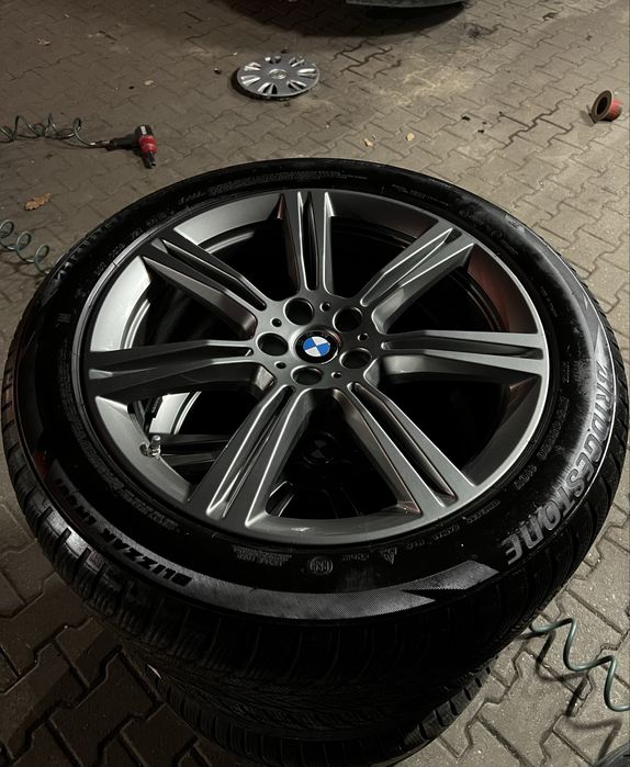 Vand Jante Bmw 20 originale , cu anvelope impecabile iarna !