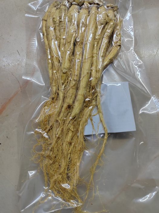 Женьшень корни 100 гр.