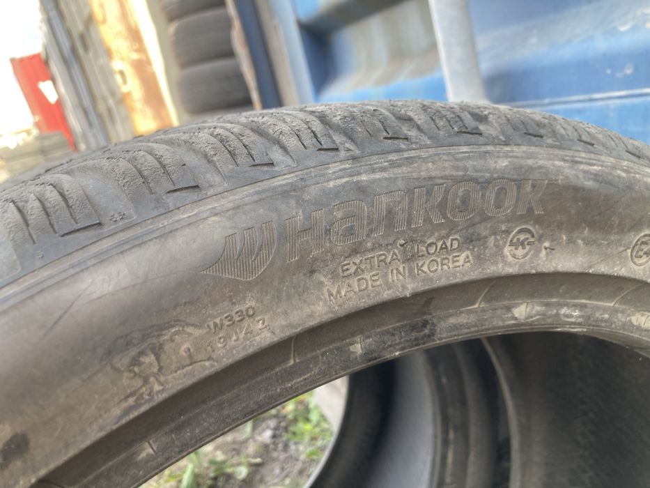 Шины пара лето 285/35 R20