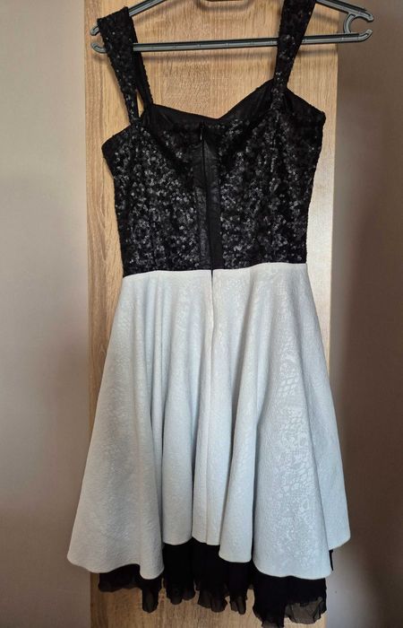 Дамска официална рокля