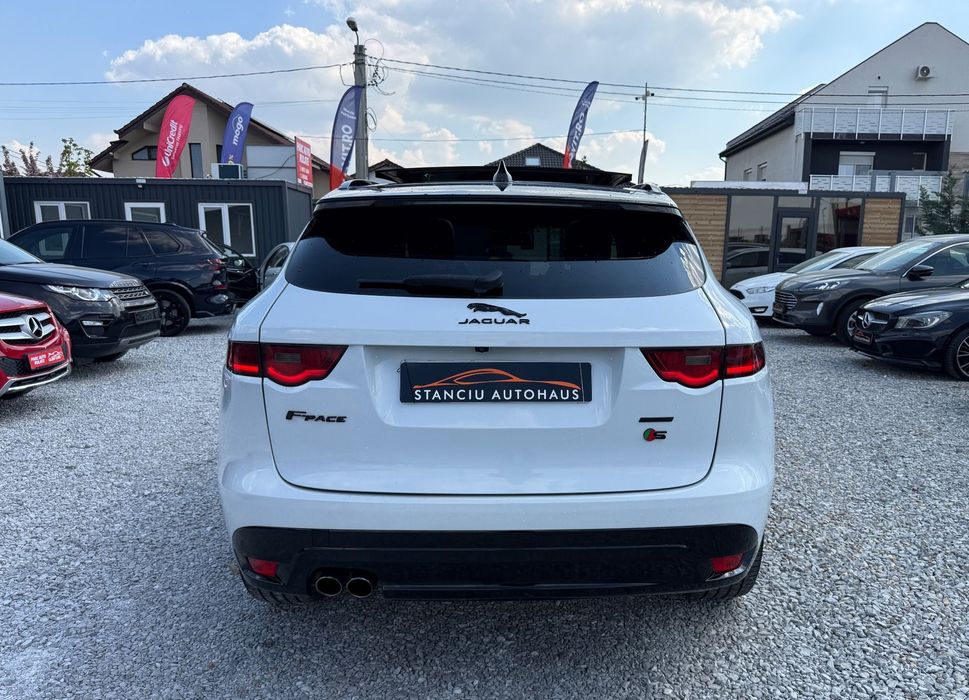 Jaguar F-Pace R-Sport Panoramic - posibilitate finantate