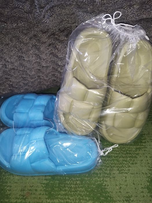 Сланцы- шлепки женские