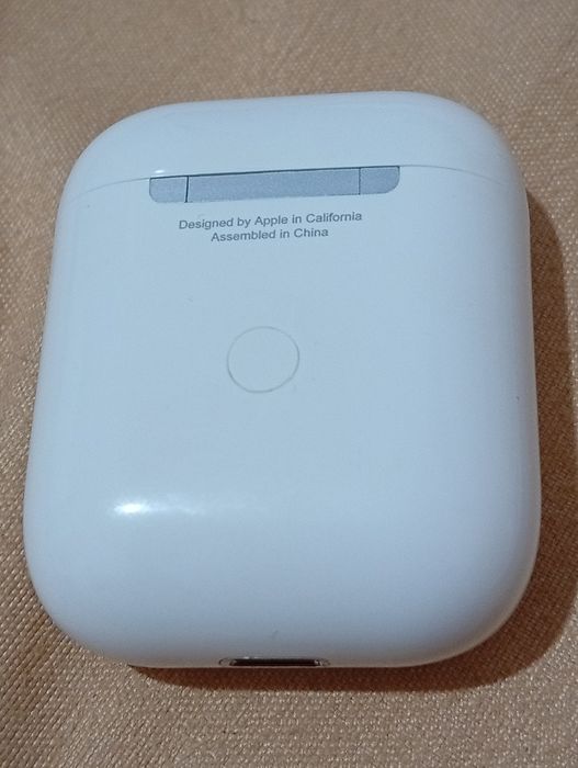 Apple Airpods 2 noi nefolosite