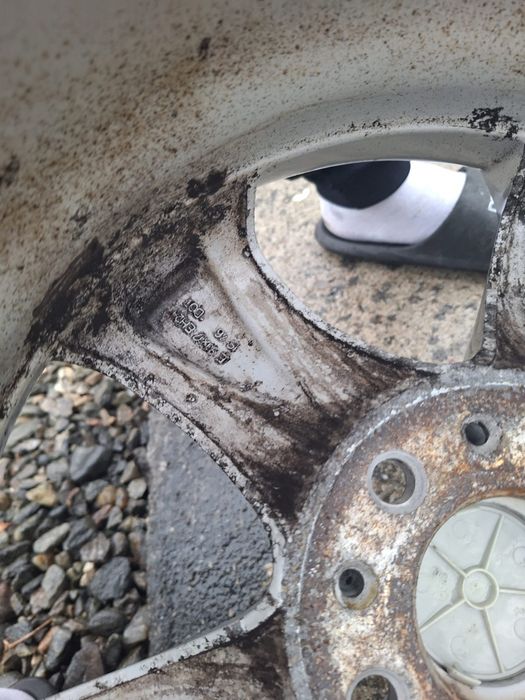 JANTE ALIAJ ORIGINALE BMW* + Cauciucuri 215 / 50 / 17 * Pirelli Iarnă*