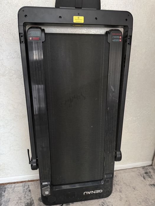 Продам беговую дорожку