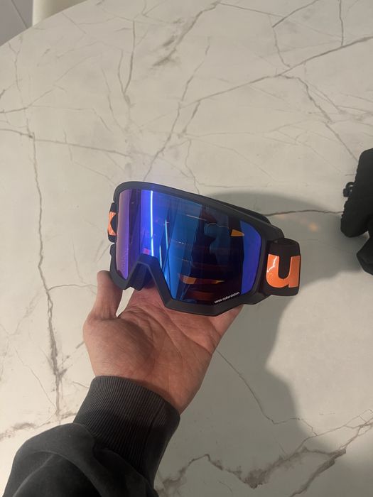 Костюм QuickSilver, шлем Atomic, ботинки Termit