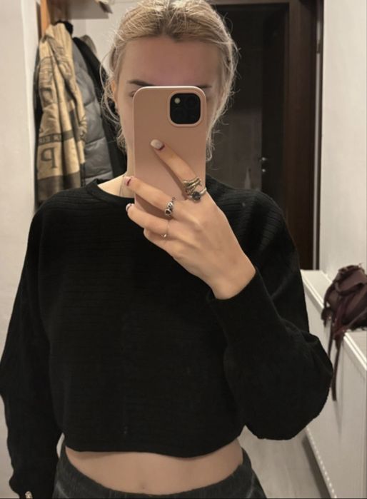 Bluza scurta cu maneci lungi