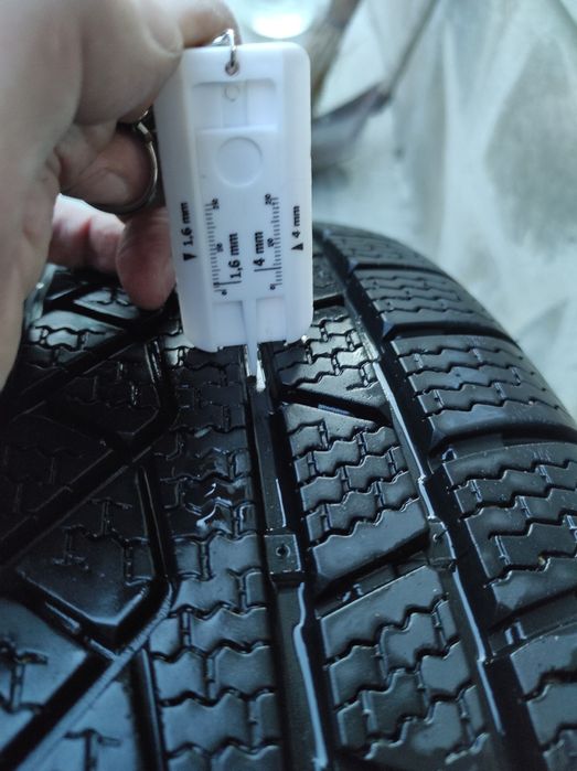 Зимни гуми 225/55/19 DOT 4120