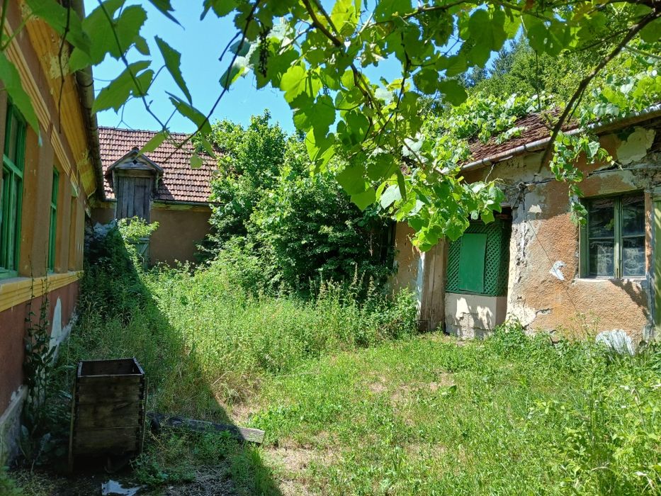 Vand casa cu două corpuri in Slatina de Mures