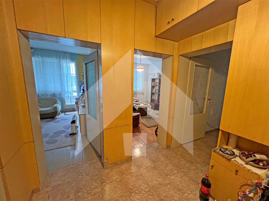 Продава се Четиристаен апартамент в Нови пазар - 113 кв.м за 722 €/кв.м - Снимка #9