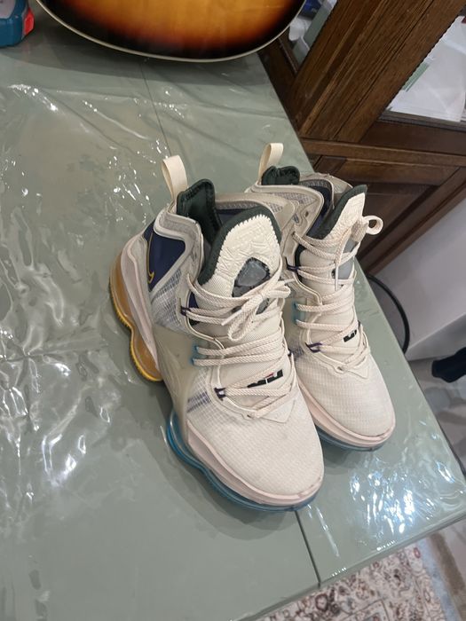 Nike lebron 19 "Minneapolis lakers"