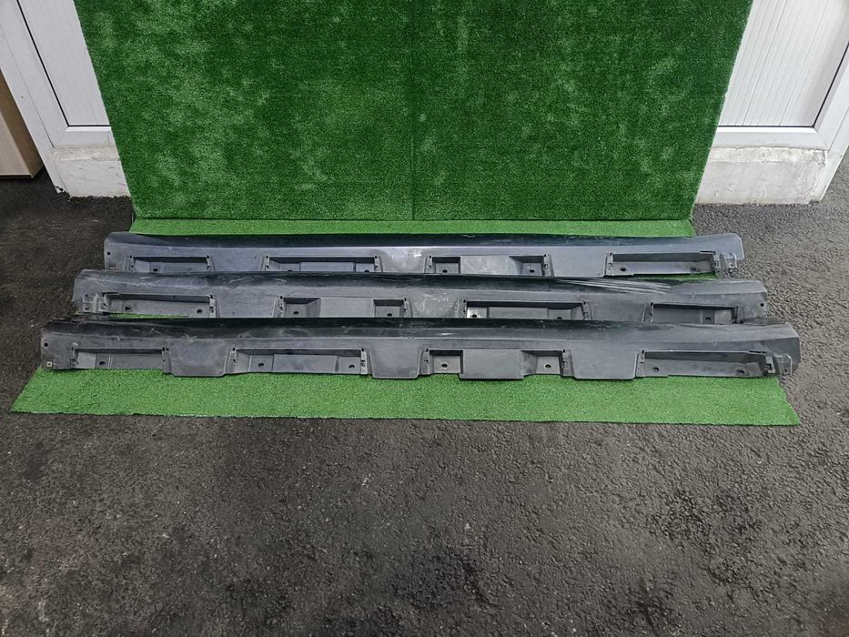 Оригинальный накладку на порог от Toyota Camry 50 55 Europe