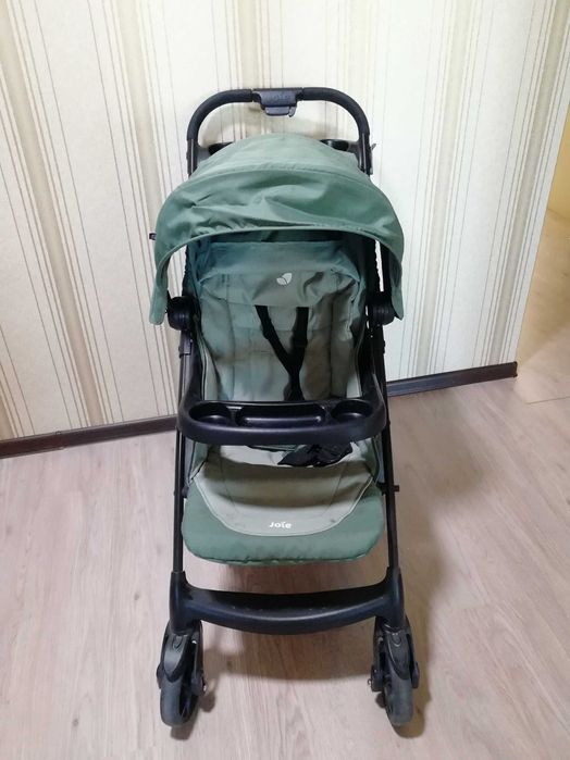 Коляска бренда JOLE