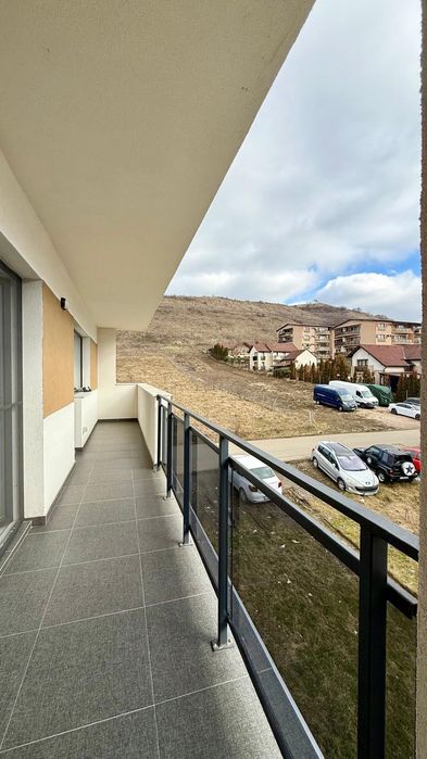 PF vând apartament 3 camere, 2 băi, 72 mp utili, 2 balcoane, Zona Stejarului