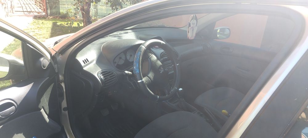 Vand mașina .Proprietar!
