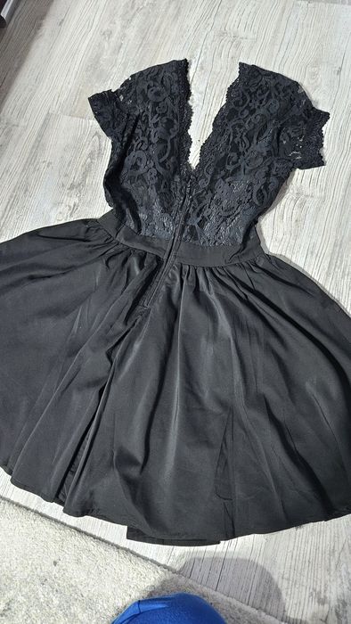 Черна рокля с дантела- S  размер