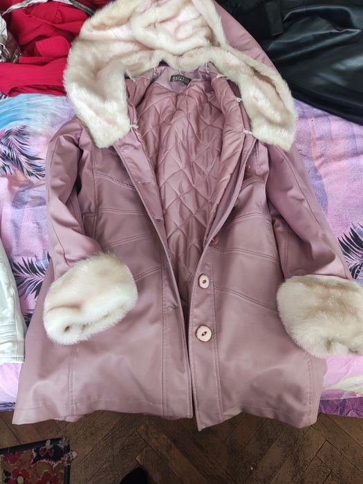 Продавам дамски якета