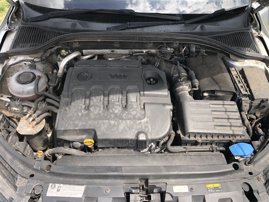 Usa portiera stanga dreapta fata spate Skoda Octavia 3 facelift 2017-2020 cod culoare LA7W HAION BARA SPATE berlina sedan