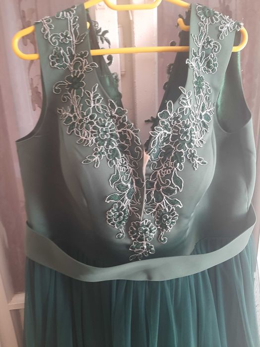 Vand rochie de ocazie marime mare