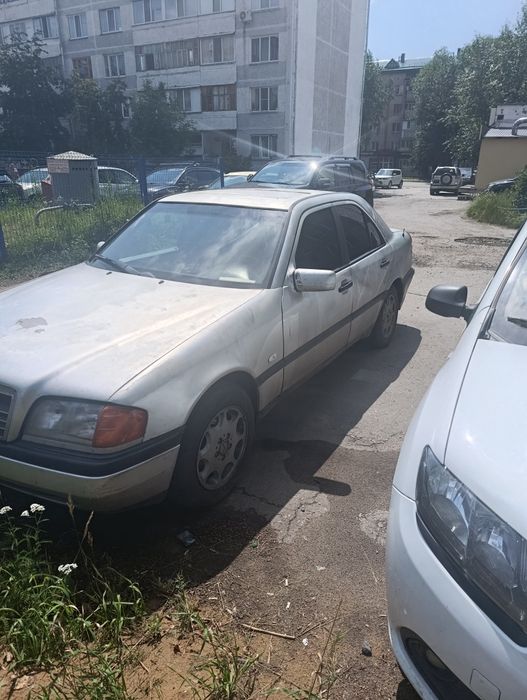 Продам Мерседес w202 c180