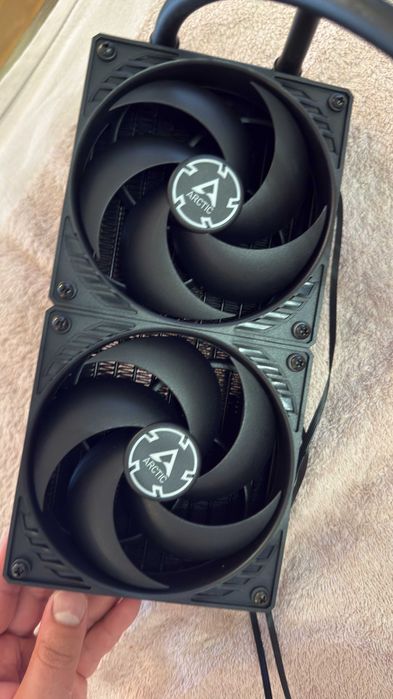 Воден Охладител за процесор Thermaltake Water 3.0 240mm LGA 1150, 1151, 1155, 1156 и 1200