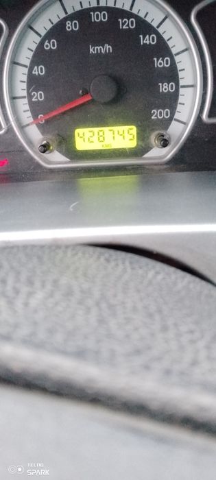 Nexia2 2009 sotiladi. 4000 $ metan balon 100 talik