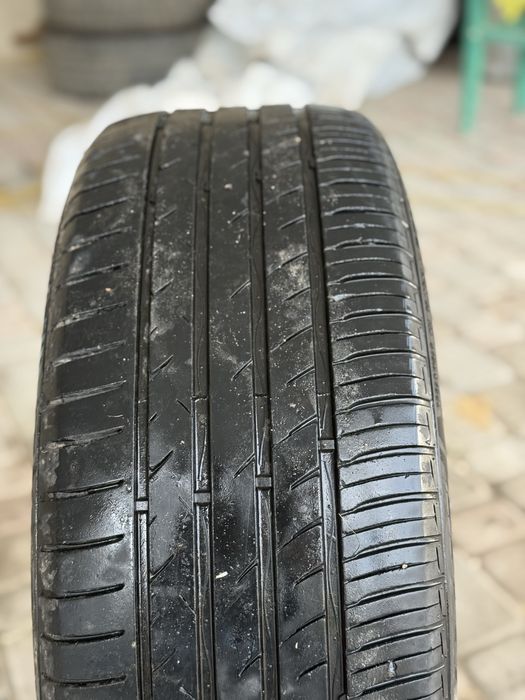 Продам летние шины 235/50 р18