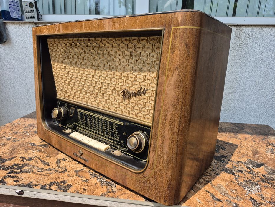 Radio lampi marca Telefunken model Rondo 55,made in Germany fab.1954