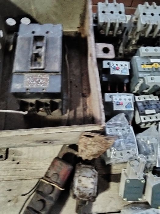 Продам электро автоматы