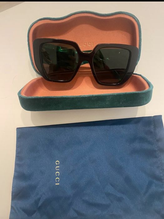 Gucci vând ochelari gucci