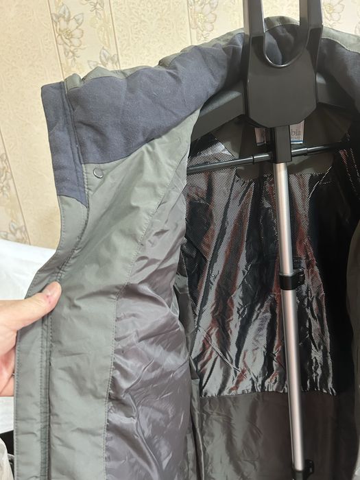 Теплая куртка бренд COLUMBIA