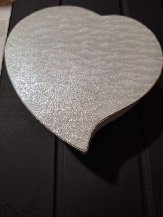 Продавам монета 2 долара Елизабет 2 от 2008г.