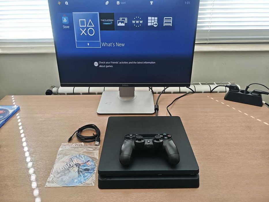 Playstation 4 Slim, със джойстик, кабели и игра, PS4 Slim конзола