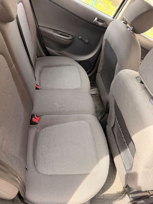 Hyundai i20 benzina an 2011 44838km reali