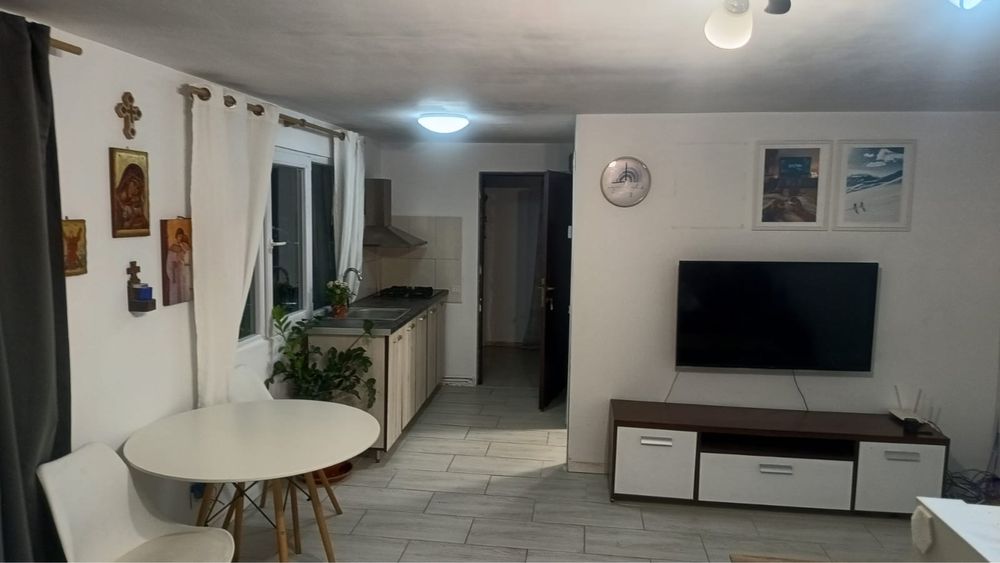Apartament de inchiriat