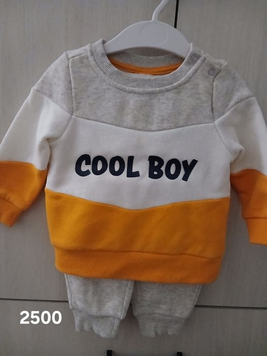 Продам детские костюмы